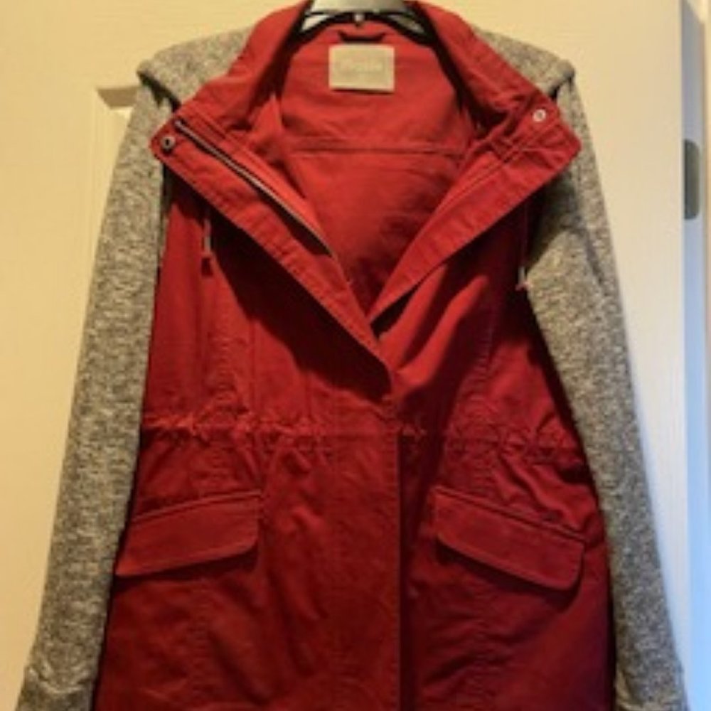 Hoodie Jacket with sweatshirt material sleeves & hoodie